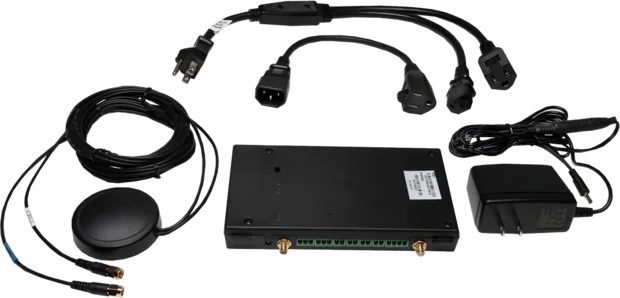 Equipo ATM Tracker con antena, fuente y cableado
